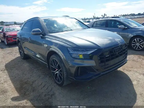 WA1EVAF19MD037876 2021 AUDI Q8 - Image 1