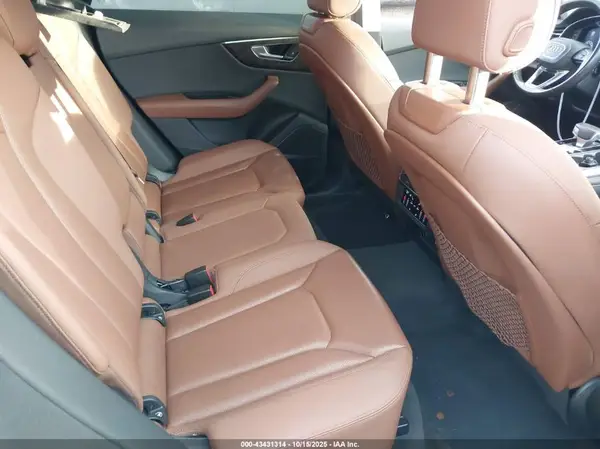 WA1EVAF1XKD022526 2019 AUDI Q8 - Image 8
