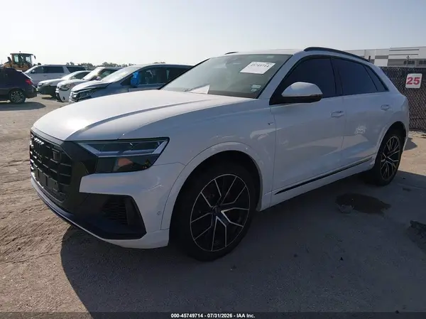 WA1EVAF1XKD025426 2019 AUDI Q8 - Image 2