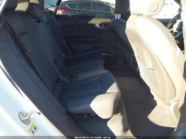 WA1EVAF1XKD030755 2019 AUDI Q8 - Image 8