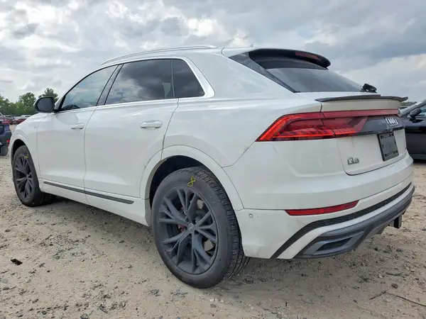 WA1EVAF1XMD002490 2021 AUDI Q8 - Image 2