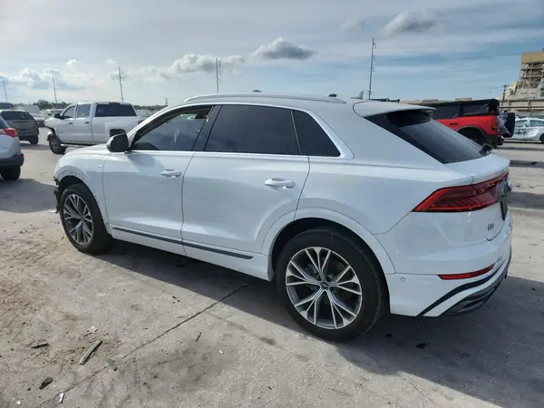WA1EVAF1XMD036610 2021 AUDI Q8 - Image 2