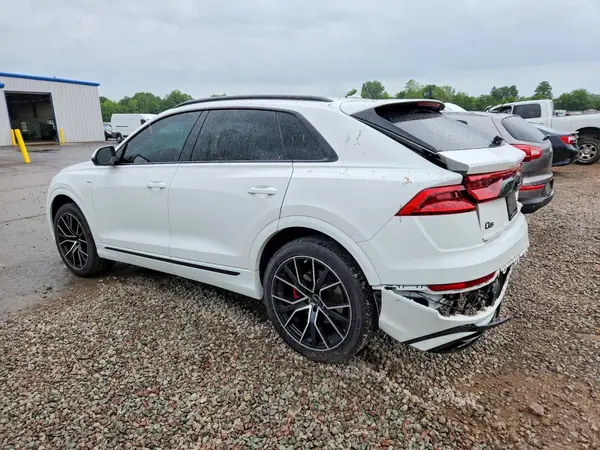 WA1EVBF11ND033652 2022 AUDI Q8 - Image 2