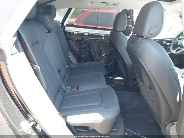WA1EVBF11PD010875 2023 AUDI Q8 - Image 8