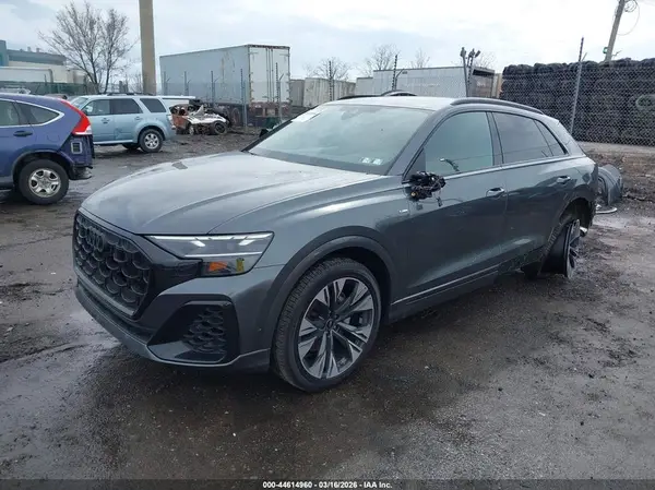 WA1EVBF11SD019794 2025 AUDI Q8 - Image 2