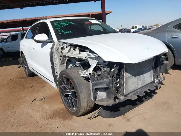 WA1EVBF12ND021929 2022 AUDI Q8 - Image 1
