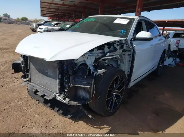 WA1EVBF12ND021929 2022 AUDI Q8 - Image 2