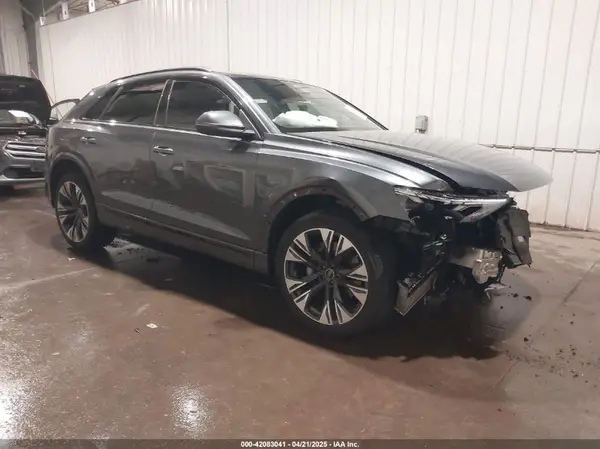 WA1EVBF12RD010273 2024 AUDI Q8 - Image 1