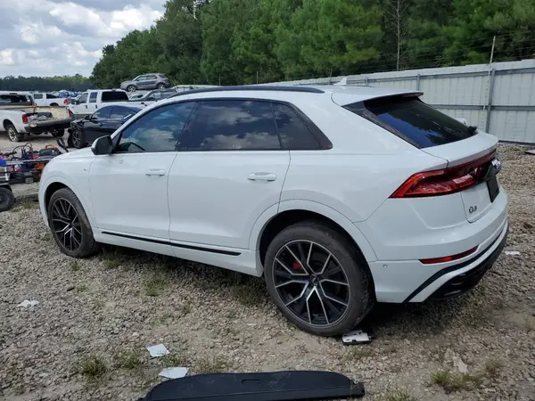 WA1EVBF14KD043569 2019 AUDI Q8 - Image 2