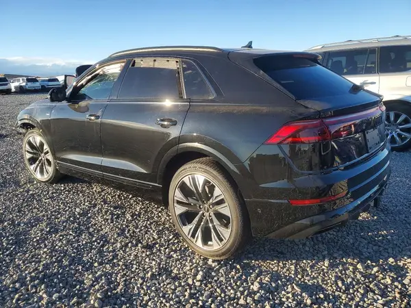 WA1EVBF14SD041658 2025 AUDI Q8 - Image 2