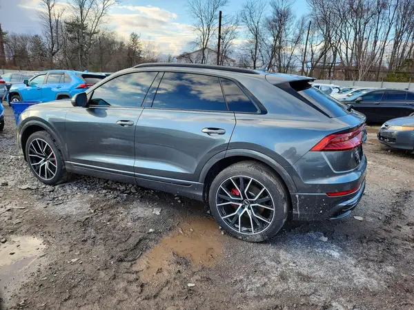 WA1EVBF15ND010830 2022 AUDI Q8 - Image 2