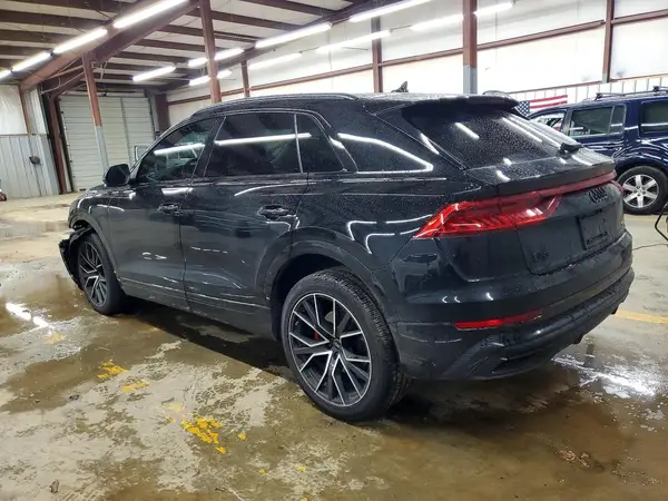 WA1EVBF15ND033170 2022 AUDI Q8 - Image 2