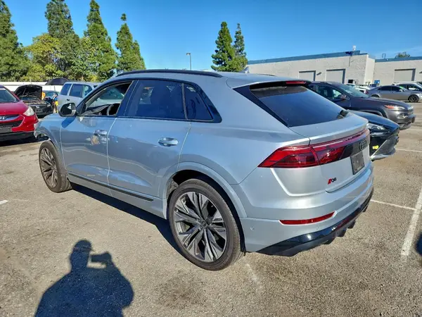 WA1EVBF15RD006315 2024 AUDI Q8 - Image 2