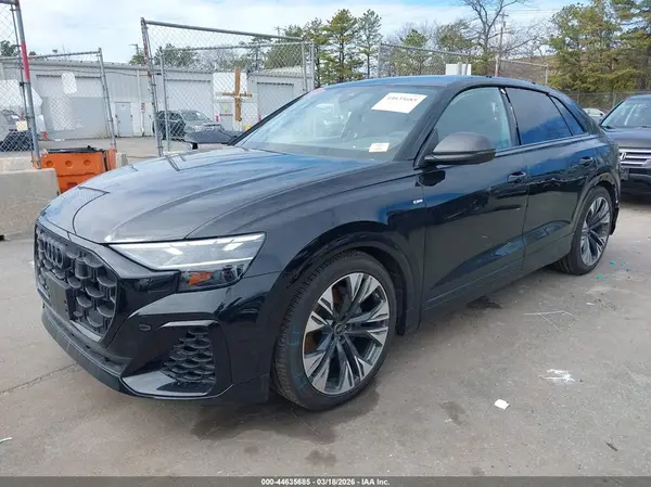 WA1EVBF15SD037442 2025 AUDI Q8 - Image 2