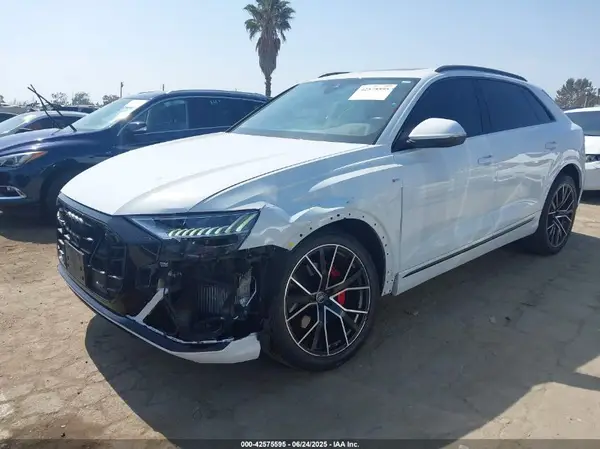 WA1EVBF17PD016695 2023 AUDI Q8 - Image 2