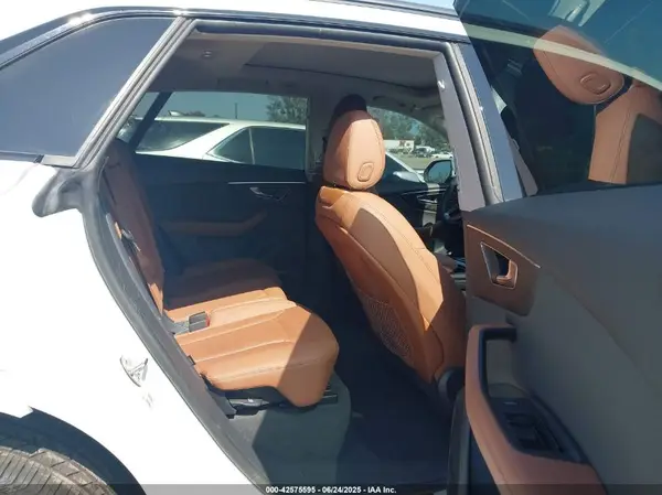 WA1EVBF17PD016695 2023 AUDI Q8 - Image 8
