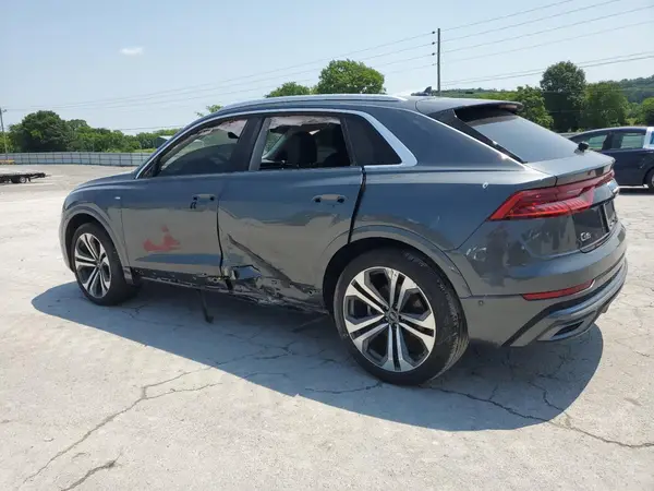 WA1EVBF18ND005525 2022 AUDI Q8 - Image 2