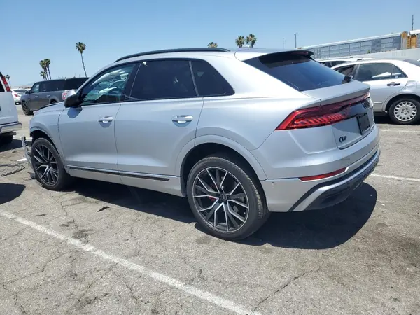 WA1EVBF18ND034572 2022 AUDI Q8 - Image 2