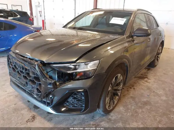 WA1EVBF18RD005644 2024 AUDI Q8 - Image 2