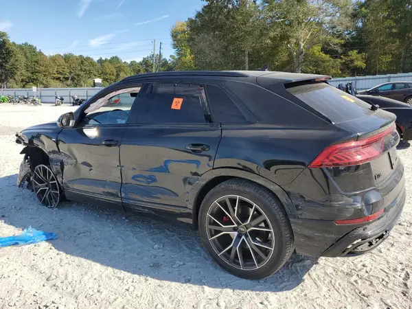 WA1EVBF19ND026030 2022 AUDI Q8 - Image 2