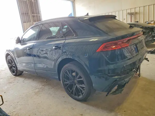 WA1EVBF1XND033679 2022 AUDI Q8 - Image 2