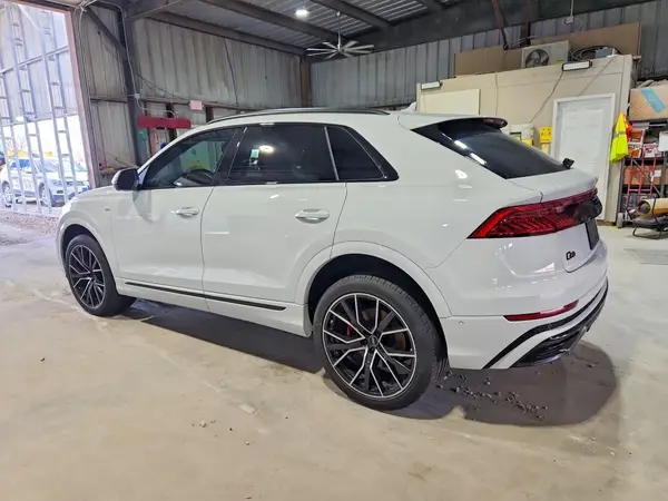 WA1EVBF1XND033763 2022 AUDI Q8 - Image 2