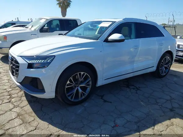 WA1EVBF1XPD044264 2023 AUDI Q8 - Image 2