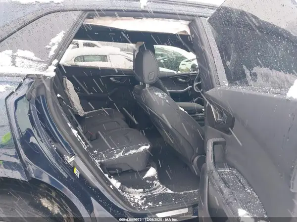 WA1EVBF1XRD020226 2024 AUDI Q8 - Image 8