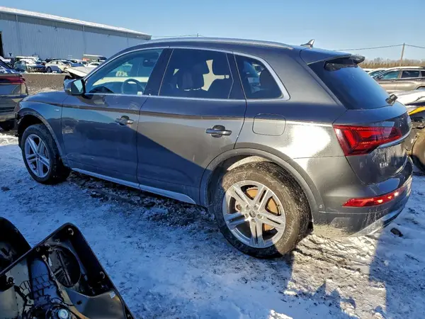 WA1F2AFY1M2046092 2021 AUDI Q5 - Image 2