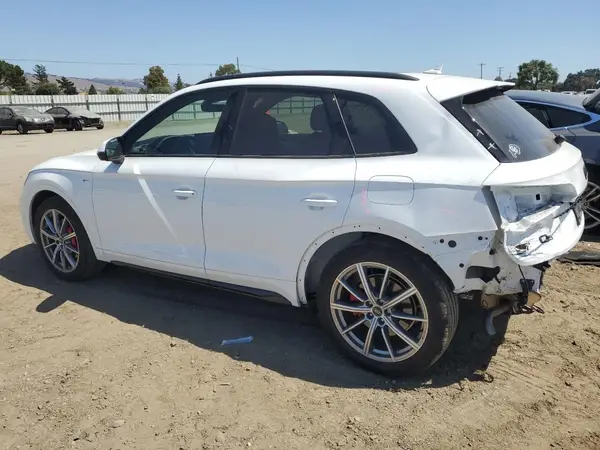 WA1F2AFY1R2013164 2024 AUDI Q5 - Image 2