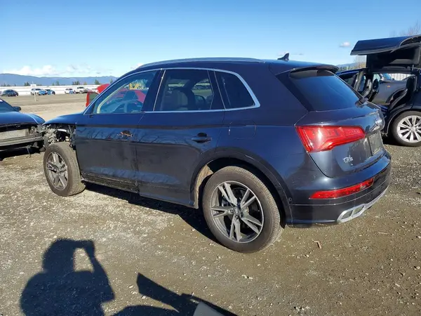 WA1F2AFY2L2045337 2020 AUDI Q5 - Image 2