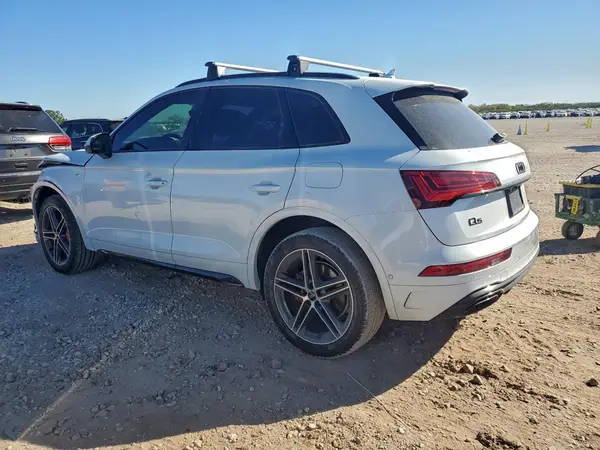WA1F2AFY3R2045923 2024 AUDI Q5 - Image 2