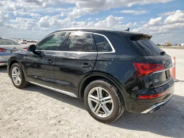 WA1F2AFY5M2009093 2021 AUDI Q5 - Image 2