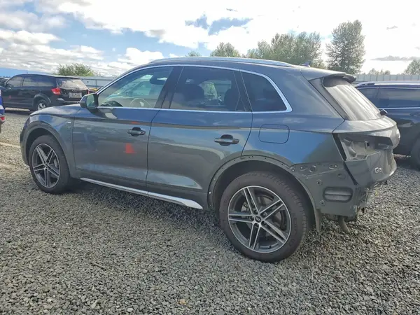 WA1F2AFY5M2104477 2021 AUDI Q5 - Image 2