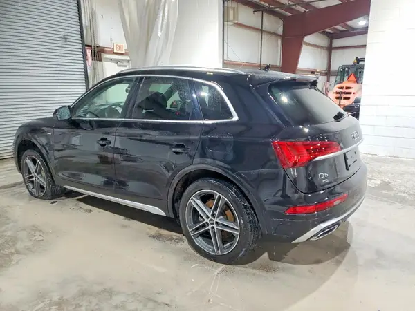 WA1F2AFY6M2025335 2021 AUDI Q5 - Image 2