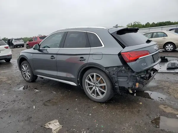 WA1F2AFY7M2108966 2021 AUDI Q5 - Image 2