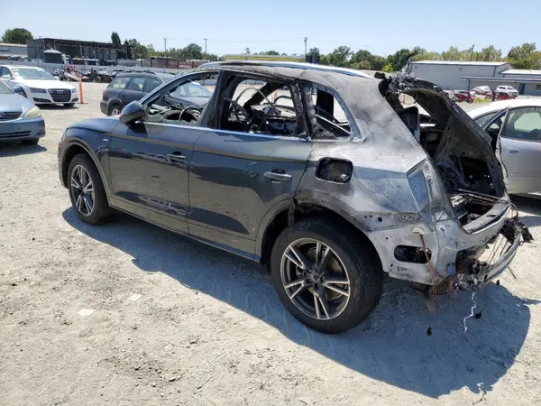WA1F2AFY9L2060658 2020 AUDI Q5 - Image 2