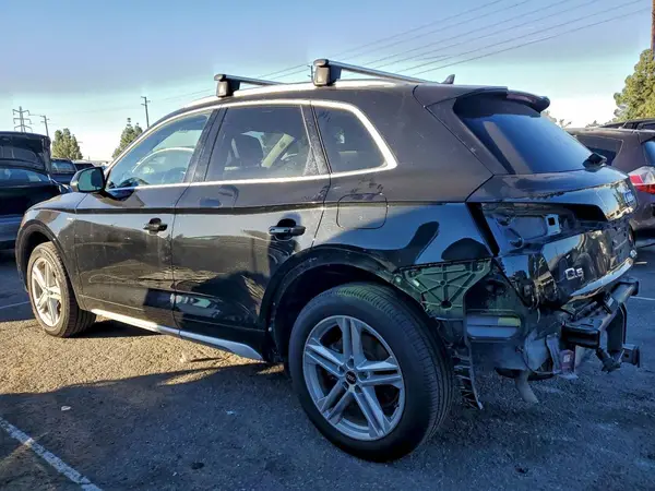 WA1F2AFY9M2069989 2021 AUDI Q5 - Image 2