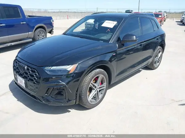 WA1F2AFYXR2014930 2024 AUDI Q5 - Image 2