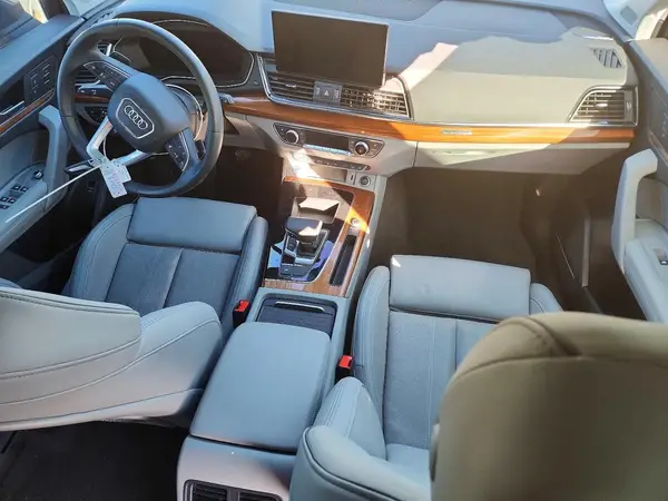 WA1FAAFY0P2158857 2023 AUDI Q5 - Image 8
