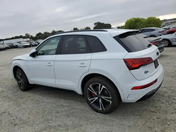 WA1FAAFY0S2021636 2025 AUDI Q5 - Image 2