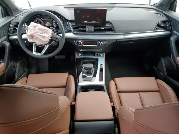 WA1FAAFY0S2021636 2025 AUDI Q5 - Image 8