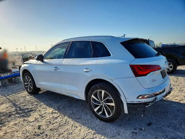 WA1FAAFY2R2053708 2024 AUDI Q5 - Image 2