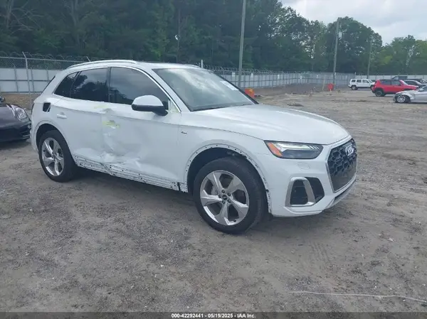 WA1FAAFY5N2027503 2022 AUDI Q5 - Image 1