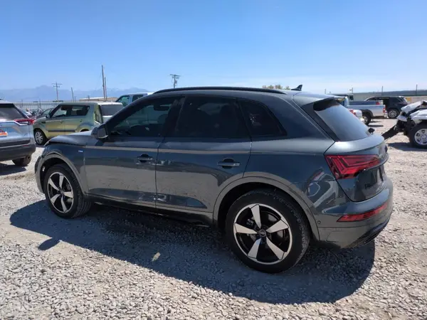 WA1FAAFY5N2048660 2022 AUDI Q5 - Image 2