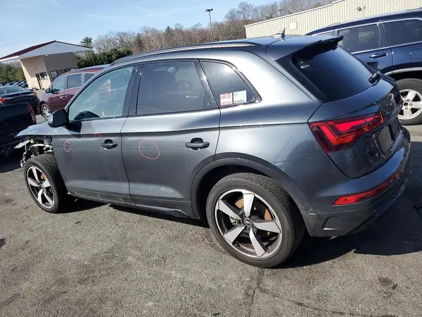 WA1FAAFY5N2055690 2022 AUDI Q5 - Image 2