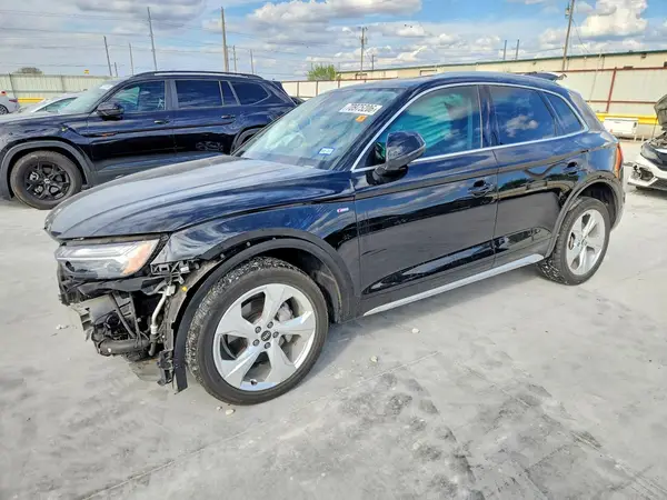 WA1FAAFY5N2063059 2022 AUDI Q5 - Image 1