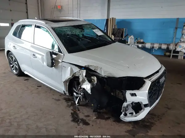 WA1FAAFY5P2159826 2023 AUDI Q5 - Image 1