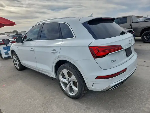 WA1FAAFY5R2054965 2024 AUDI Q5 - Image 2