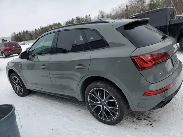 WA1FAAFY6M2044129 2021 AUDI Q5 - Image 2